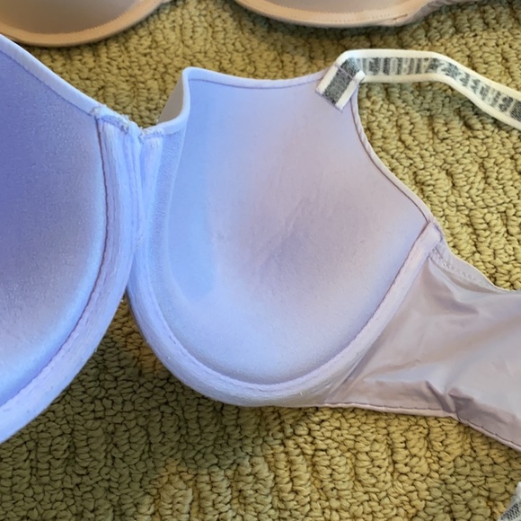 BUNDLE DEAL VICTORIA’S SECRET BRAS - Picture 3 of 4